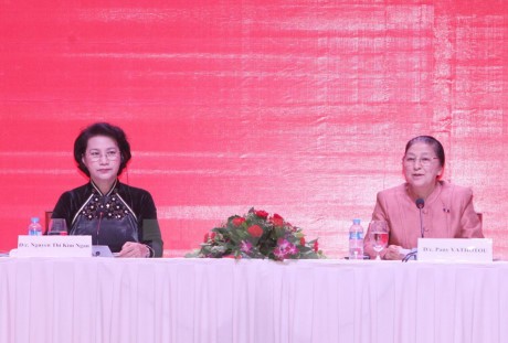 Die laotische Parlamentspräsidentin Pany Yathotou besucht Vietnam - ảnh 1
